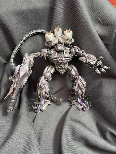 Authentic hasbro transformers - authentic,