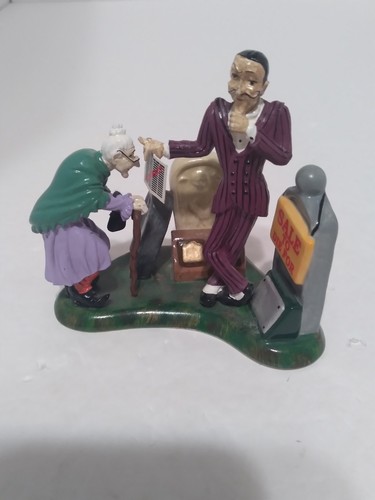 Retired studio halloween - retired, 56